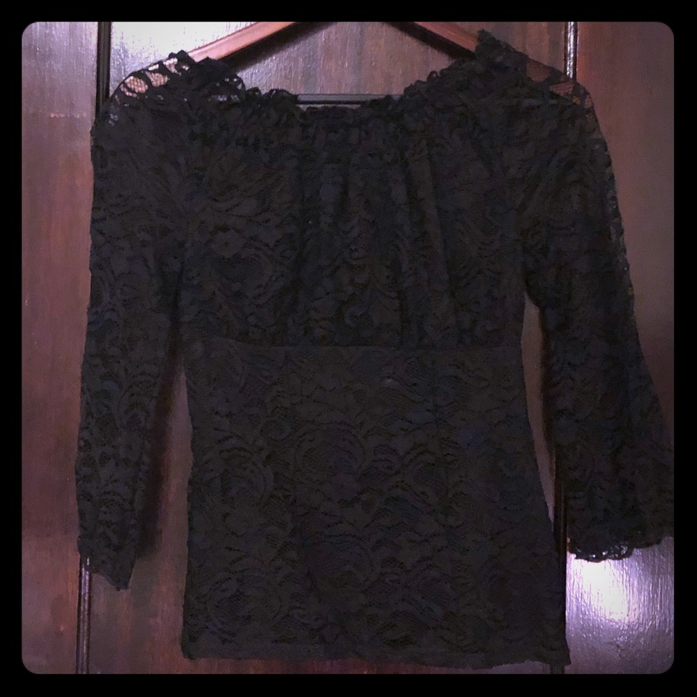 Black 3/4 Sleeves Lace Blouse.